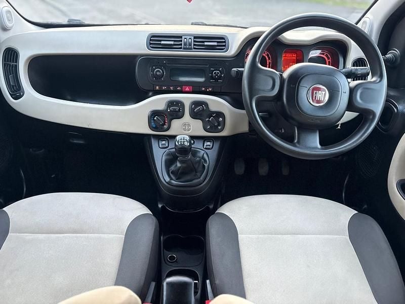 Used Fiat Panda Easy 69 HP (50 kW) 2014 Red Hatchback