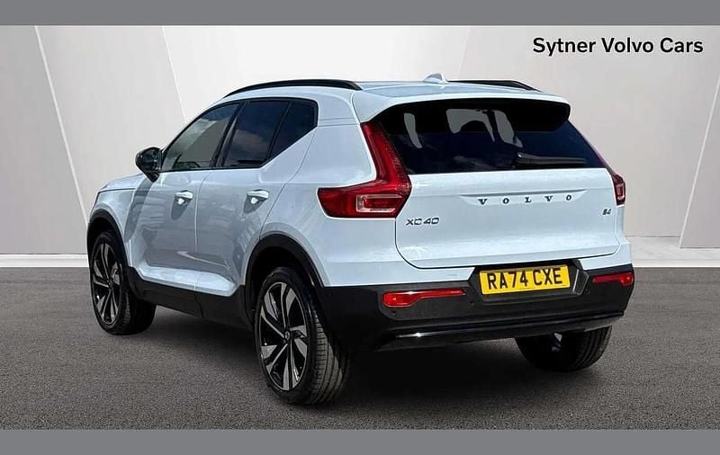 Used Volvo XC40 Ultra 194 HP (142 kW) 2025 Blue SUV