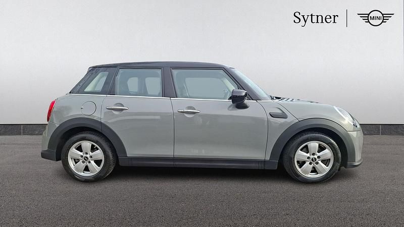 Used Mini Cooper Classic 134 HP (98 kW) 2022 Grey Hatchback