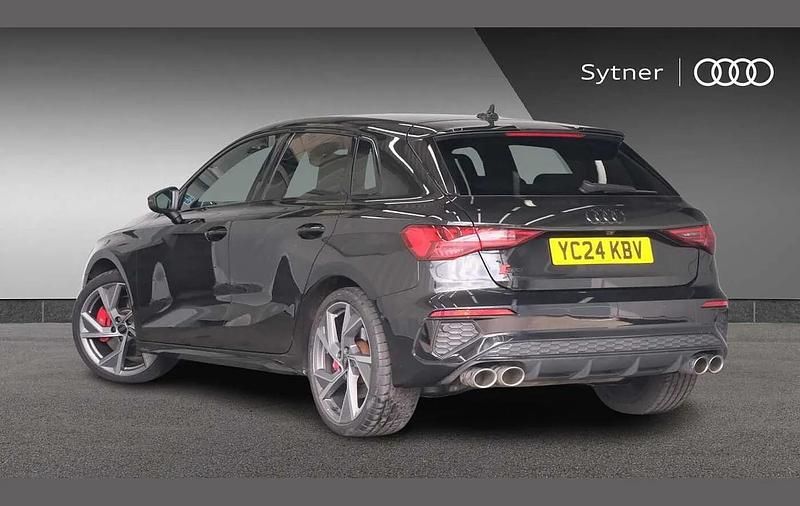 Begagnad Audi S3 Sportback Black Edition 306 HK (225 kW) 2024 Svart Halvkombi
