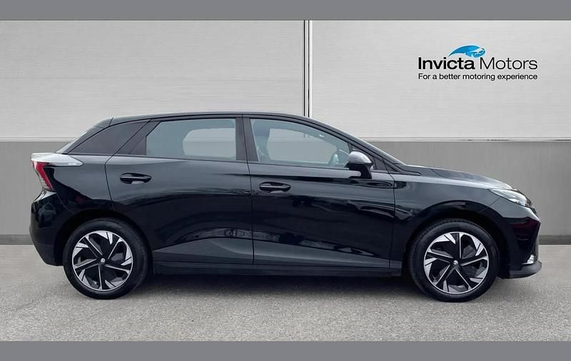 Used MG MG4 EV SE 125 kW (170 HP) 2024 Black Hatchback