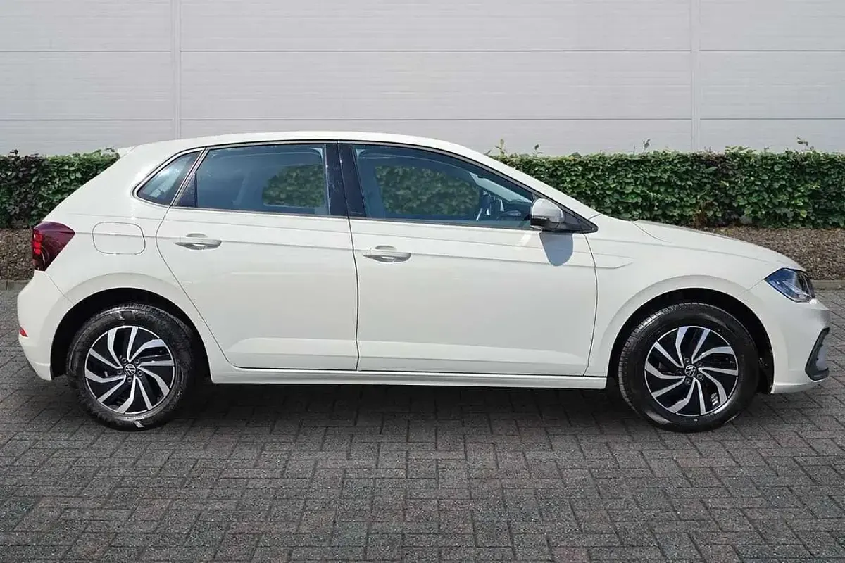 Used VW Polo Life 95 HP (69 kW) 2024 Grey Hatchback