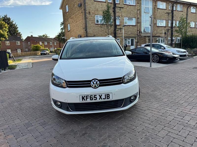 Usado VW Touran Highline 2016 Branco Monovolume