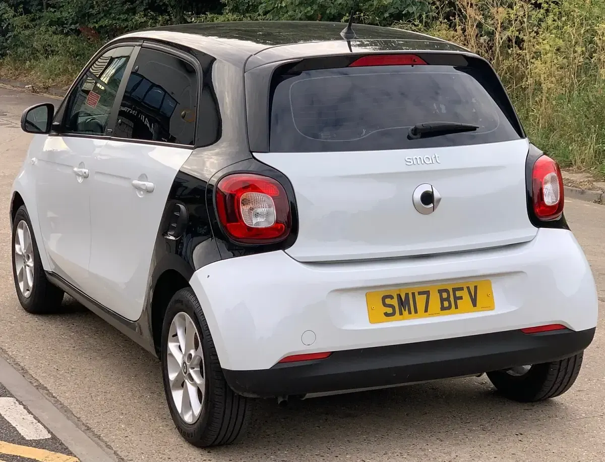 Used Smart ForFour Brabus 2017 Blue Hatchback