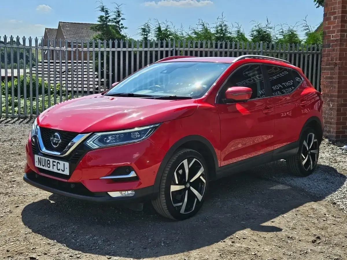 Used Nissan Qashqai Tekna 130 HP (95 kW) 2018 Red SUV