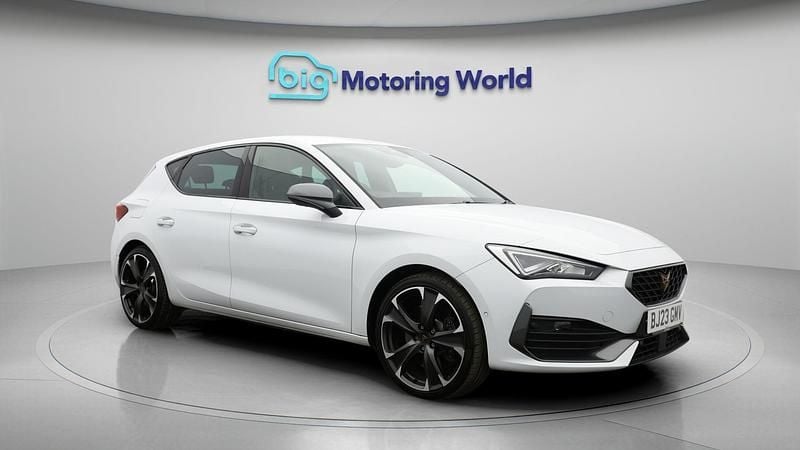 Used 2023 Cupra Leon VZ2 | £20,200 (Good price) - Image 1/4