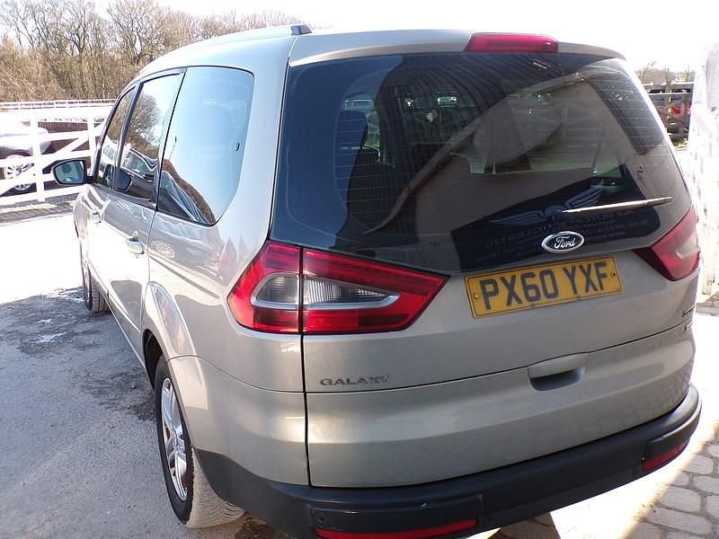 Used Ford Galaxy Zetec 140 HP (102 kW) 2010 Silver MPV
