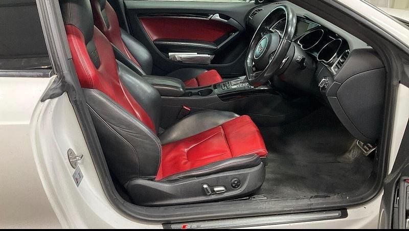 Used Audi S5 Black Edition 333 HP (244 kW) 2013 White Coupe