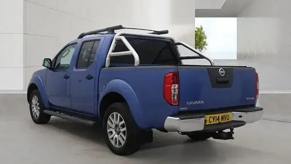 Used Nissan Navara 2014 Blue Pickup