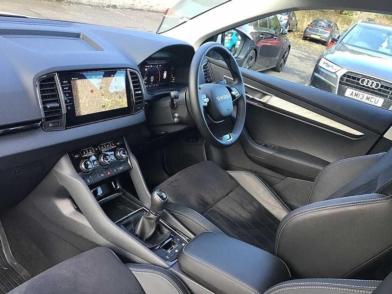 Used Skoda Karoq SE L 110 HP (80 kW) 2025 Moon white metallic SUV