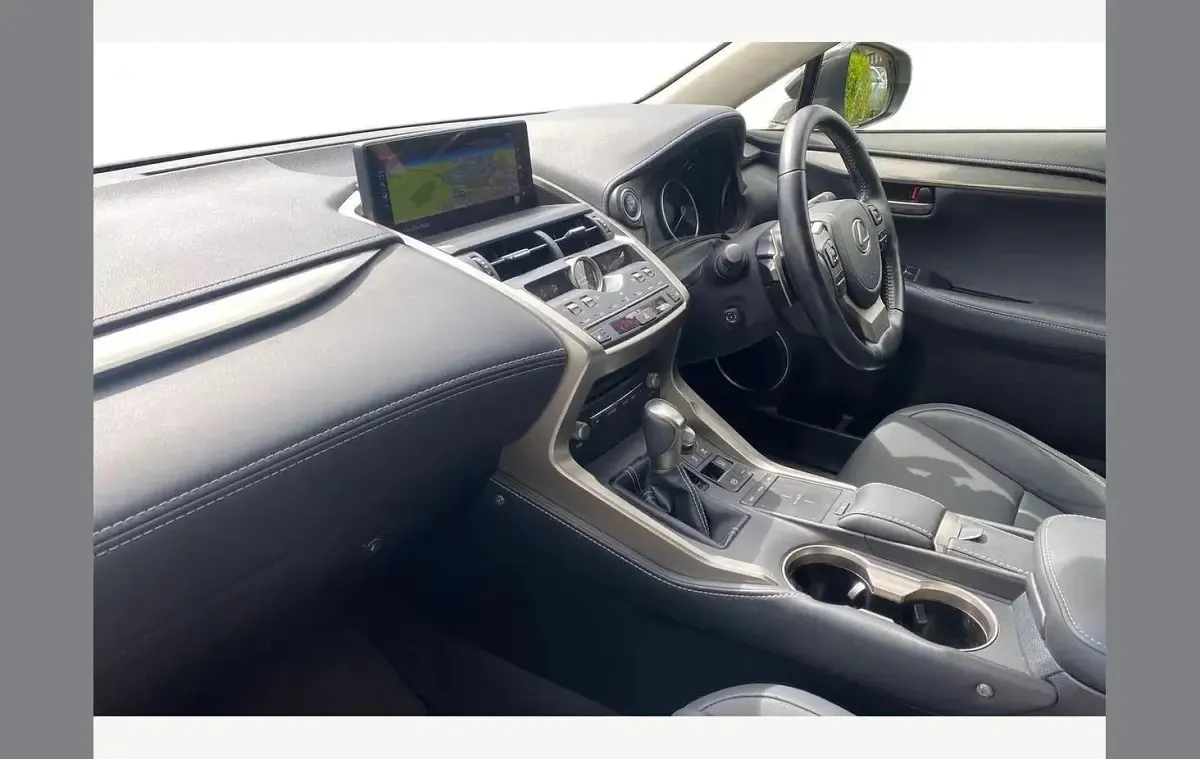 Used Lexus NX300h 194 HP (142 kW) 2021 Silver SUV