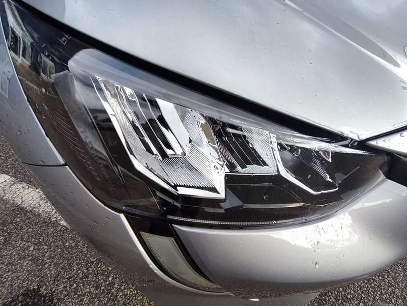 Used Peugeot 208 Active Premium 75 HP (55 kW) 2022 Grey Hatchback