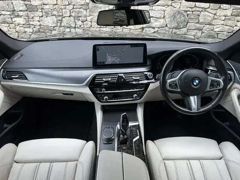 Used BMW 520 M Sport 187 HP (137 kW) 2020 Black Sedan