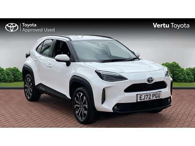 White Used 2022 Toyota Yaris Cross Design SUV | £20,044 (Fair price) - Image 1/4