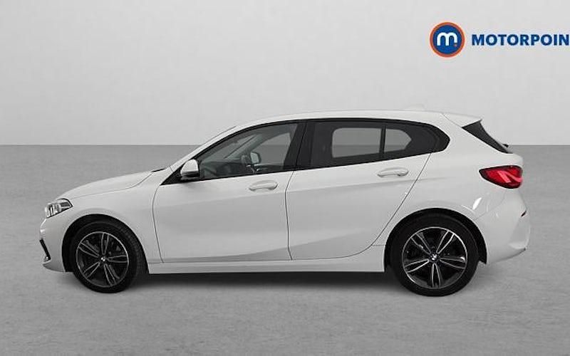 Used BMW 118 Sport Line 136 HP (100 kW) 2024 Hatchback