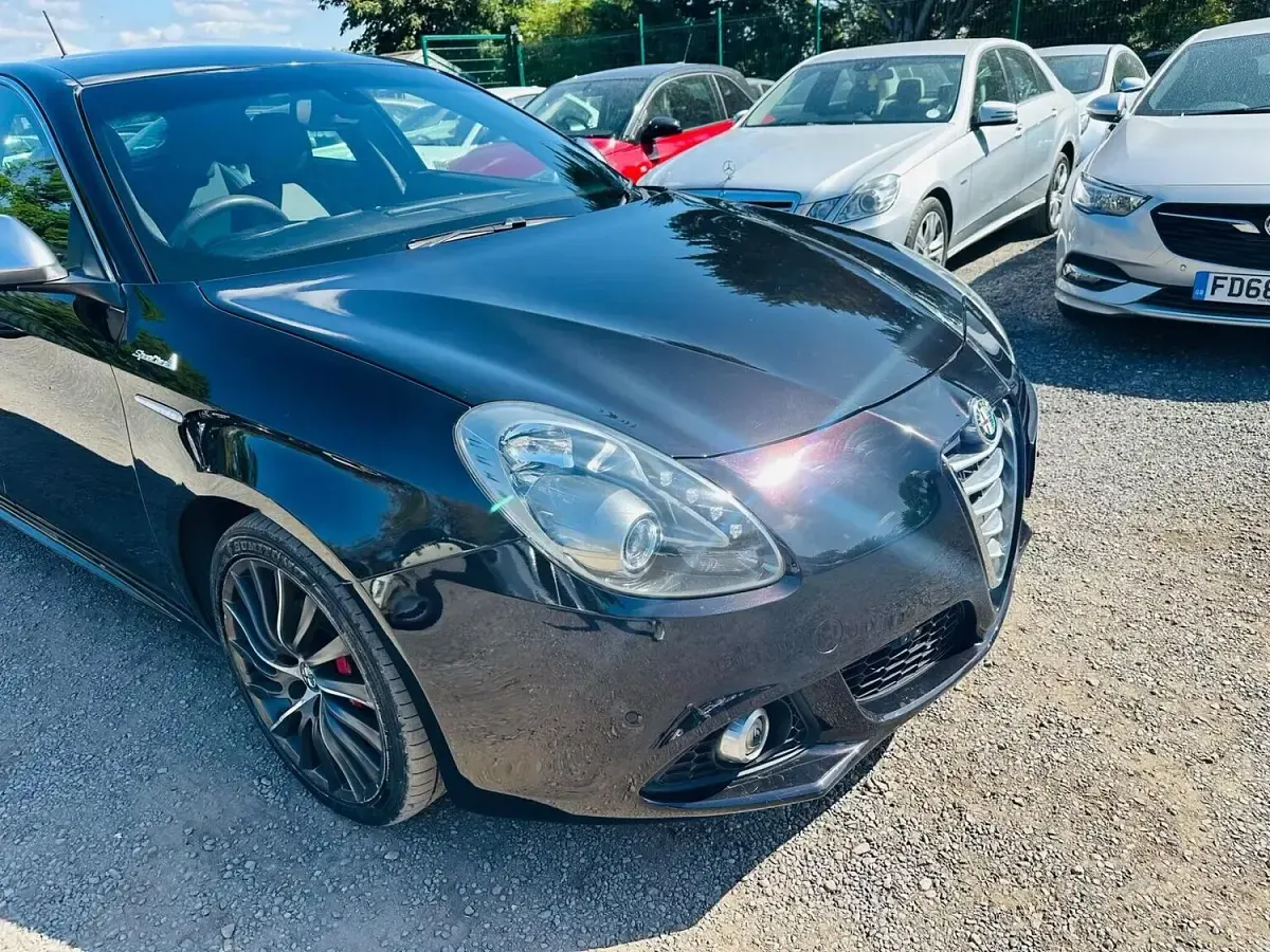 Used Alfa Romeo Giulietta 172 HP (126 kW) 2014 Black Hatchback