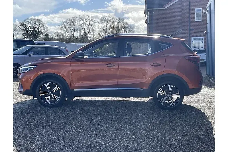 Used MG ZS Excite 106 HP (77 kW) 2023 Orange SUV