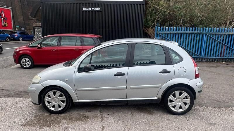 Used Citroën C3 109 HP (80 kW) 2007 Silver Hatchback