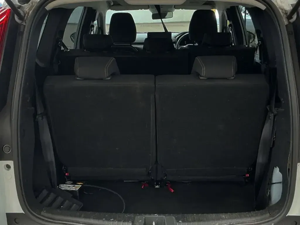 Used Dacia Jogger Extreme 141 HP (103 kW) 2024 White MPV