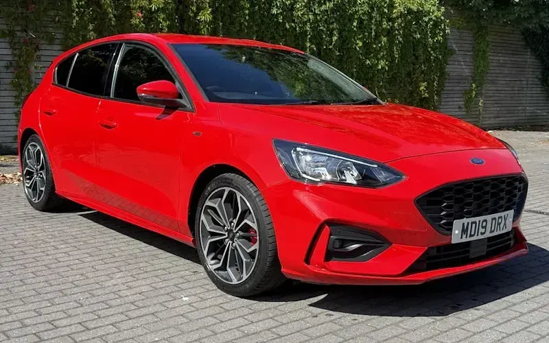 Used Ford Focus ST-Line X 125 HP (91 kW) 2019 Red Hatchback