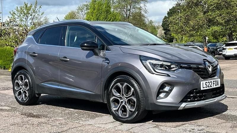 Used Renault Captur SE 142 HP (104 kW) 2022 Metallic  oyster grey  SUV