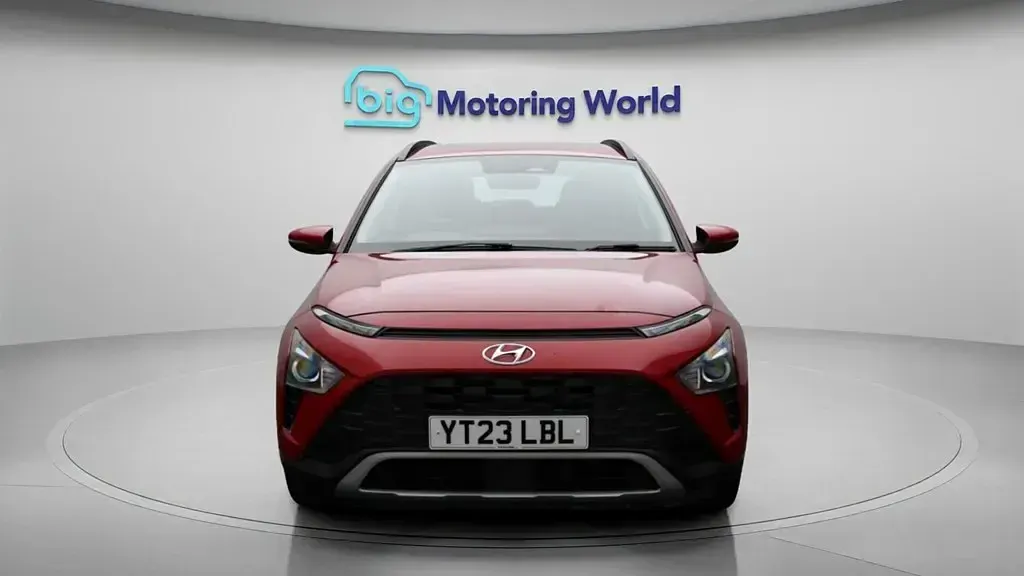 Begagnad Hyundai Bayon SE 100 HK (73 kW) 2023 Röd SUV