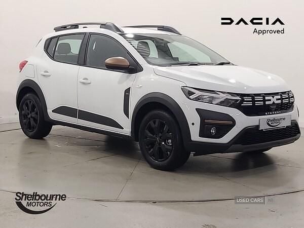 New 2025 Dacia Sandero Extreme Hatchback | £15,995 (Good price) - Image 1/4