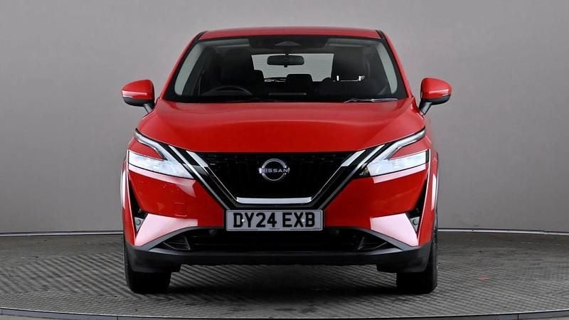 Used Nissan Qashqai Acenta Premium 140 HP (102 kW) 2024 Red SUV