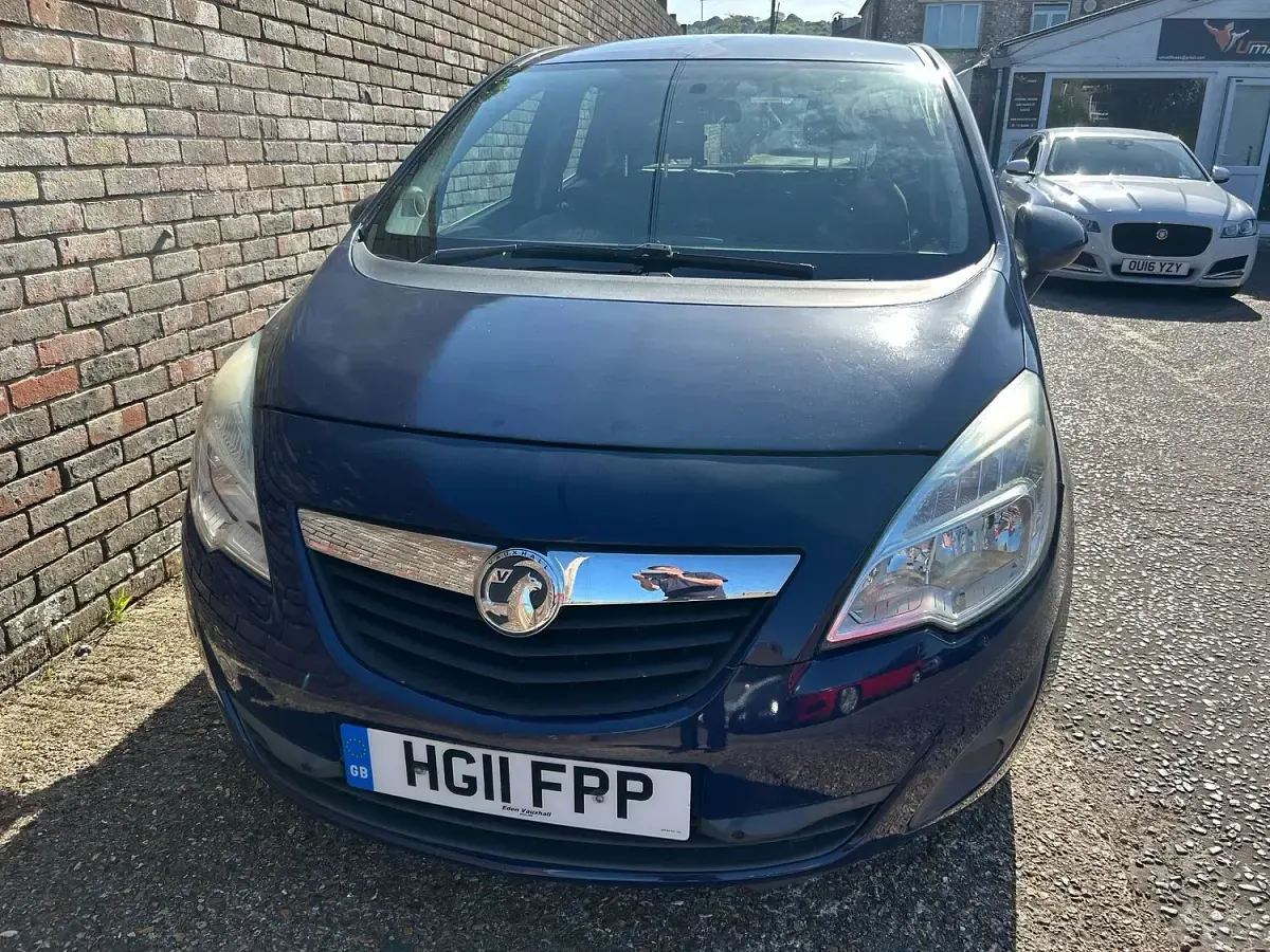 Used Vauxhall Meriva 2011 Brown MPV