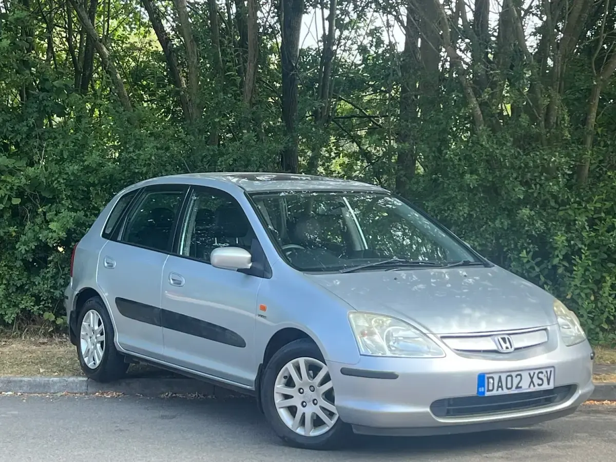 Used Honda Civic Executive 110 HP (80 kW) 2002 Silver Hatchback