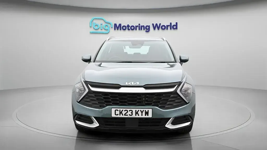 Gebraucht Kia Sportage 148 PS (108 kW) 2023 Grau SUV