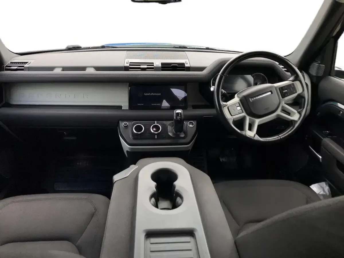 Used Land Rover Defender S 197 HP (144 kW) 2021 Blue SUV