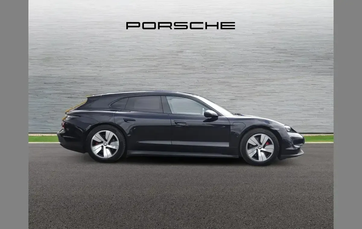 Used Porsche Taycan 419 kW (571 HP) 2023 Black Estate