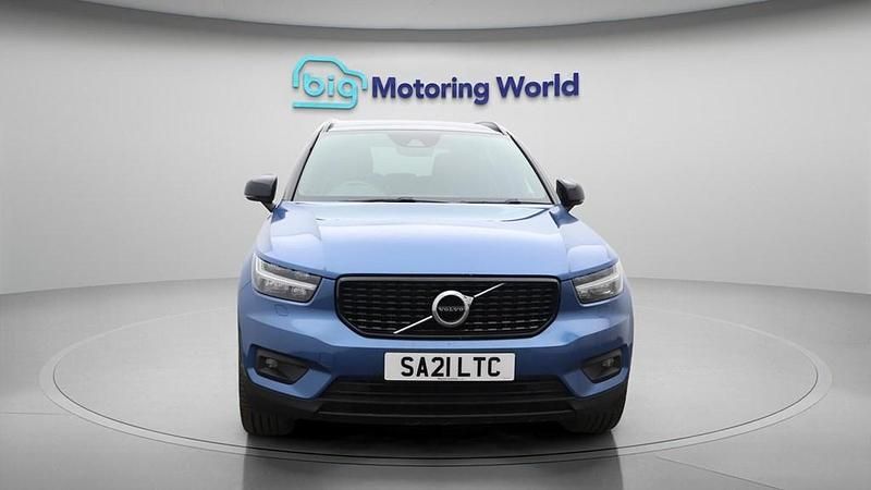 Used Volvo XC40 R-Design Pro 197 HP (144 kW) 2021 Blue SUV