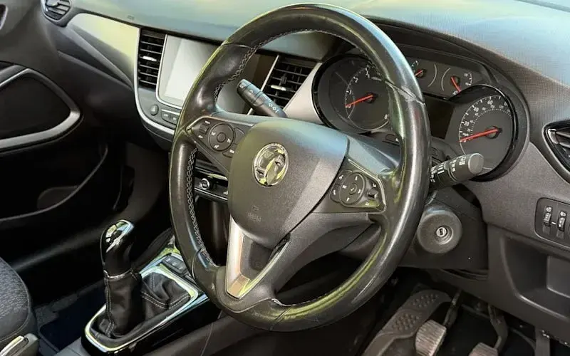 Gebraucht Vauxhall Crossland X S 110 PS (80 kW) 2018 Grau SUV