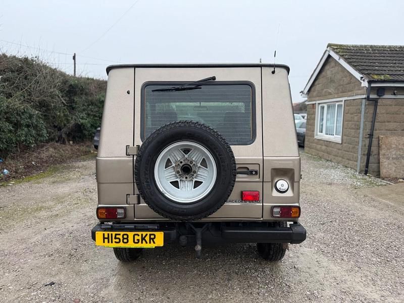 Begagnad Mercedes G300 1990 Grå SUV