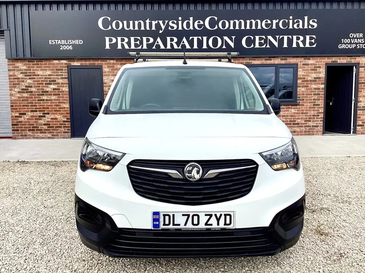 Used Vauxhall Combo Edition 2021 White MPV