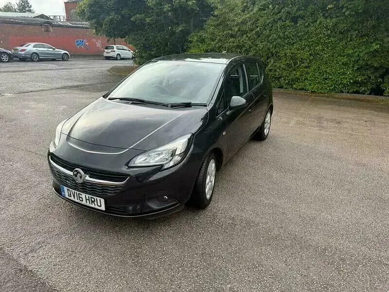 Used Vauxhall Corsa Design Edition 90 HP (66 kW) 2016 Black Hatchback