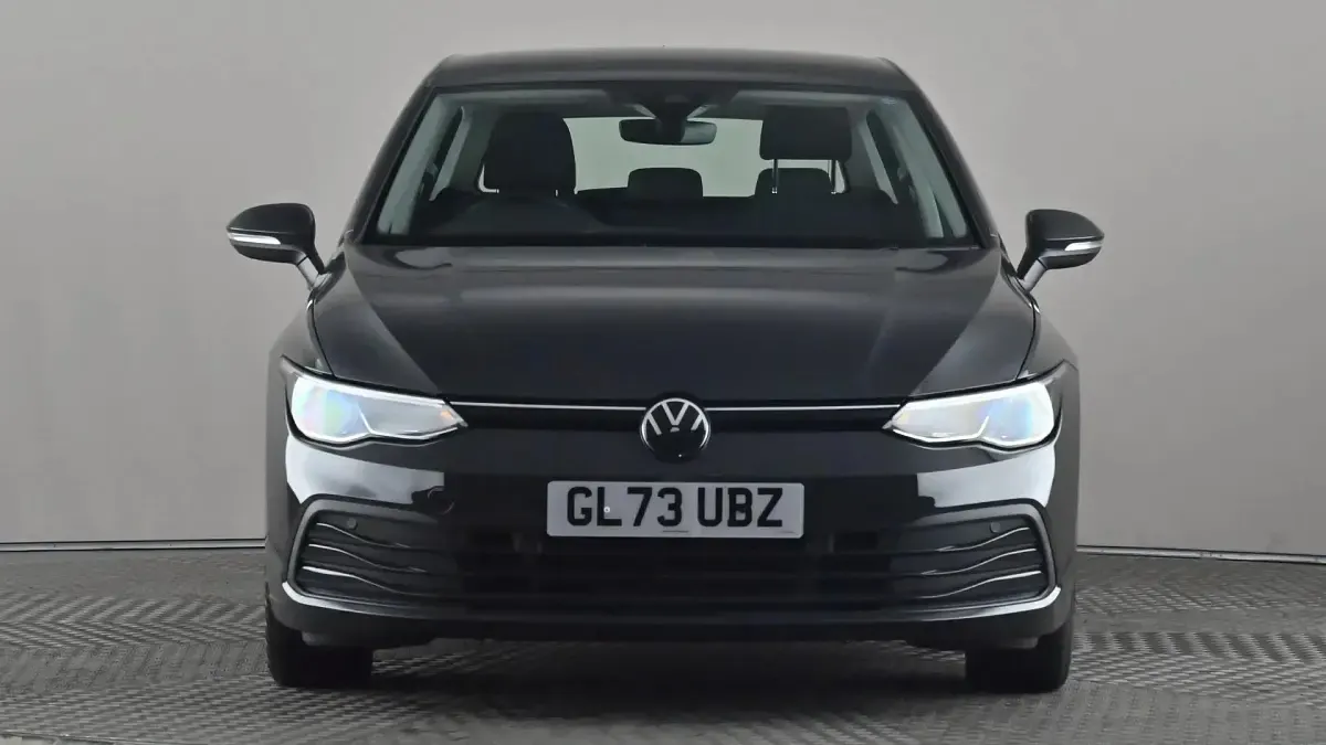 Used VW Golf VIII Life 130 HP (95 kW) 2023 Grey Hatchback