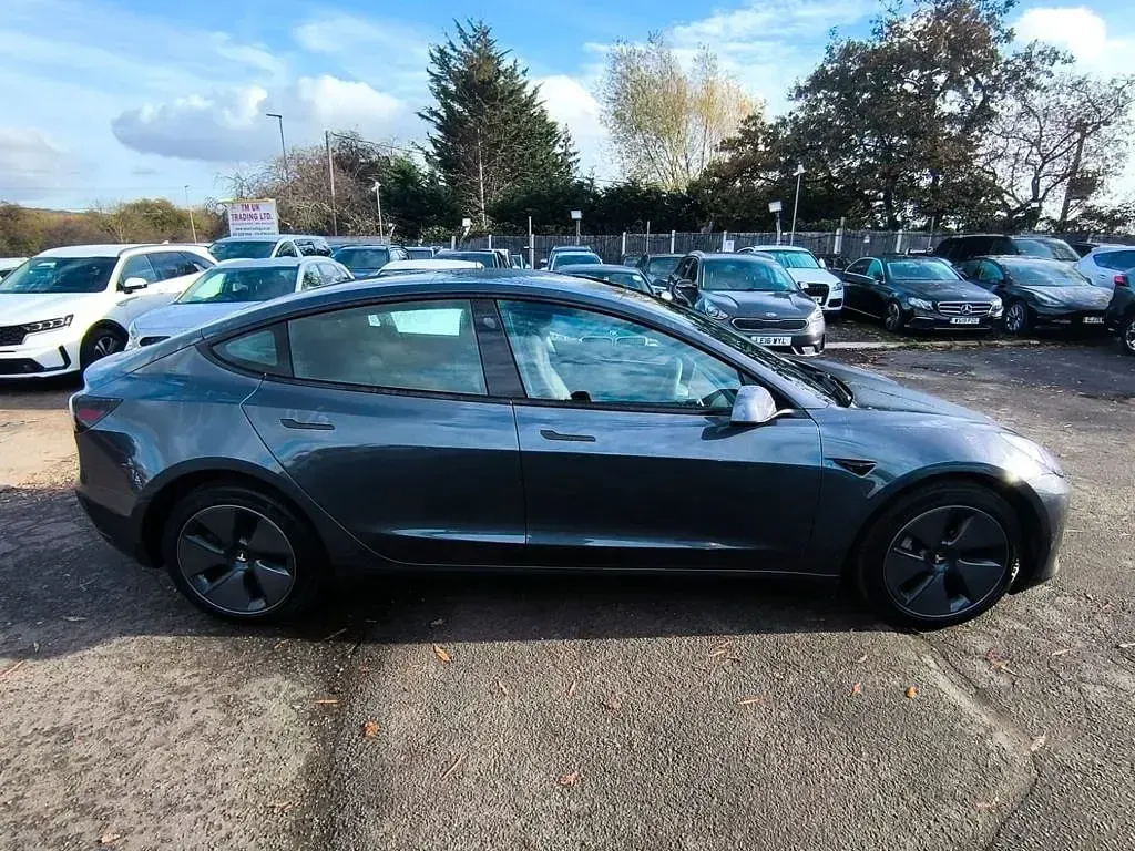Used Tesla Model 3 Long Range RWD 235 kW (320 HP) 2023 Sedan