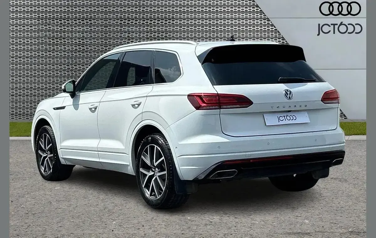 Used VW Touareg R-line 281 HP (206 kW) 2019 White SUV
