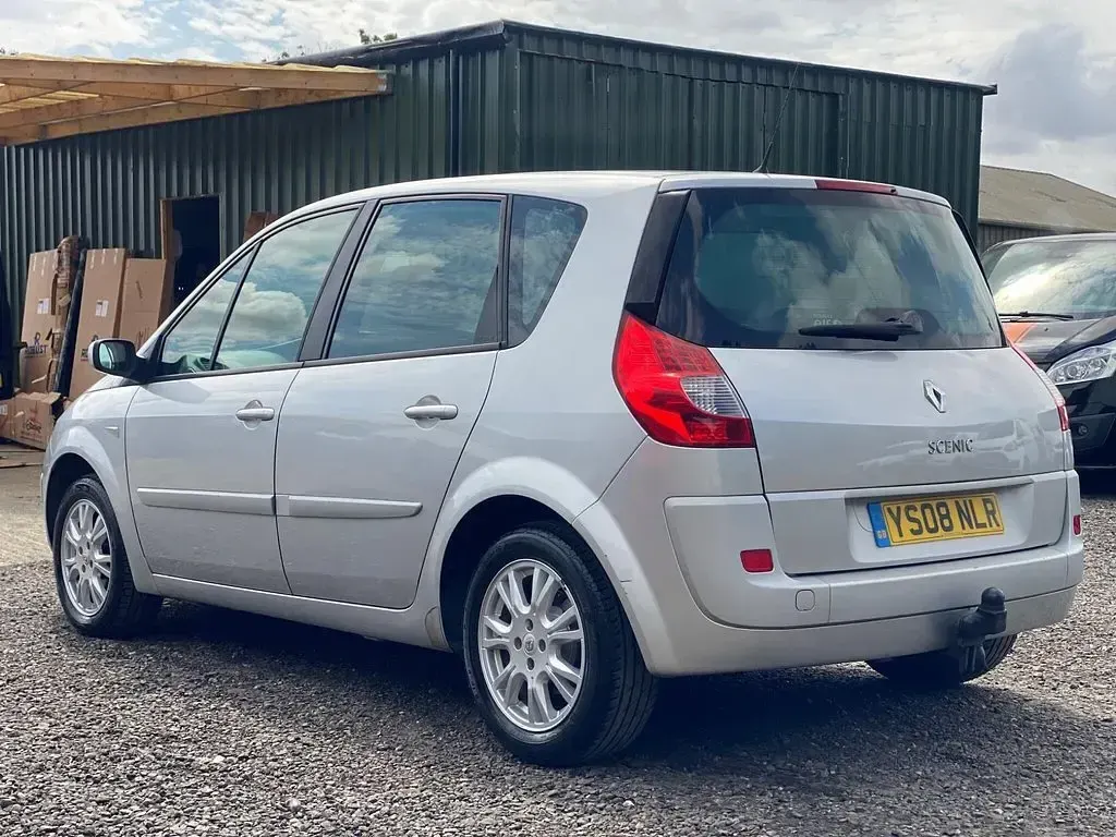 Used Renault Scénic II Expression 2008 Silver MPV