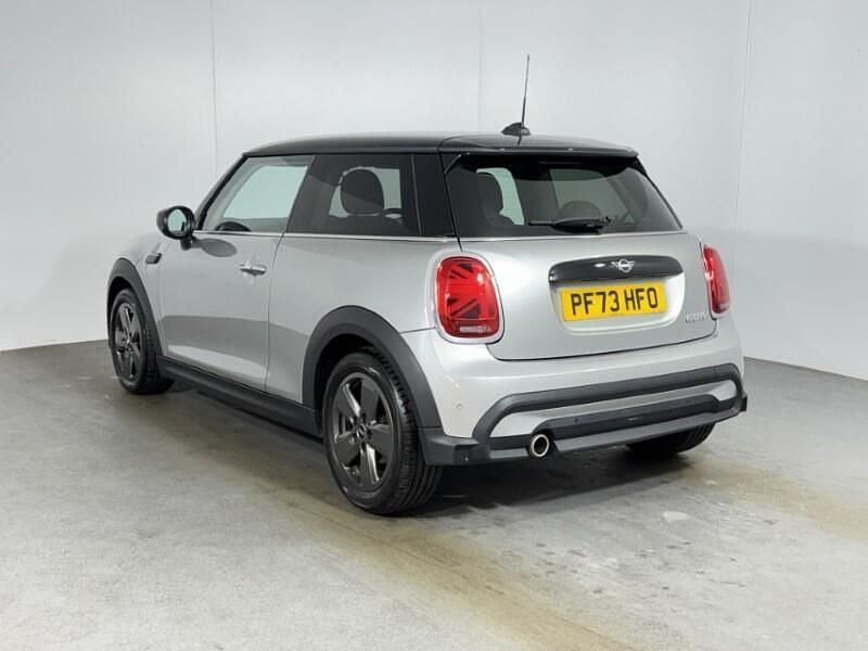 Used Mini Cooper Classic 134 HP (98 kW) 2023 Silver Hatchback