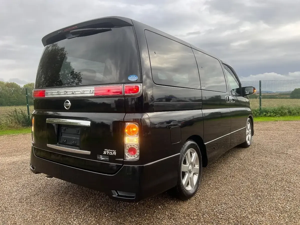 Used Nissan Elgrand 2008 Black MPV