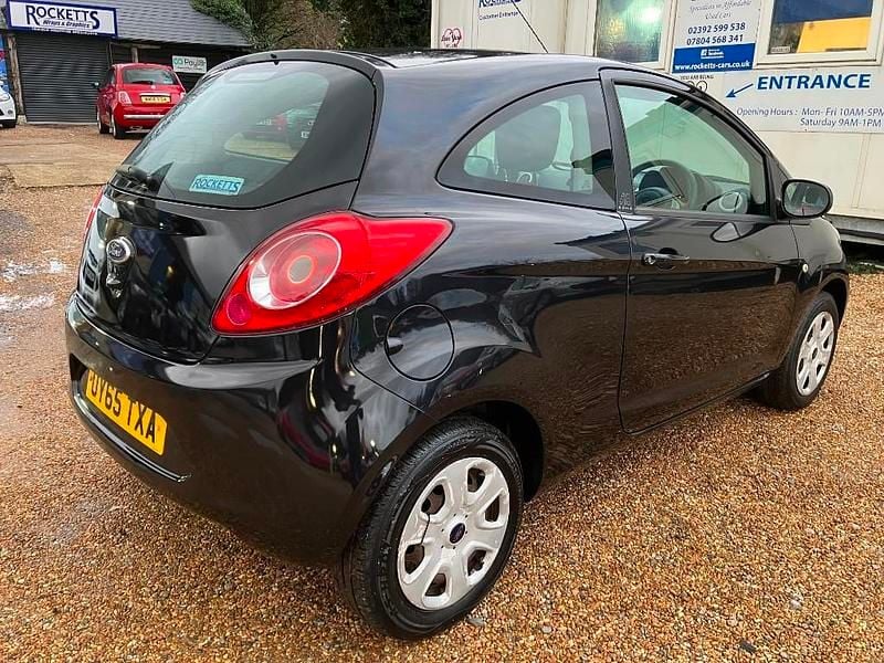 Used Ford Ka 69 HP (50 kW) 2015 Black Hatchback