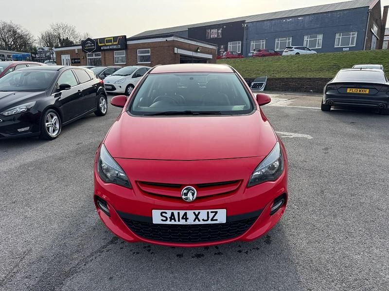 Used Vauxhall Astra Edition 2014 Red Hatchback