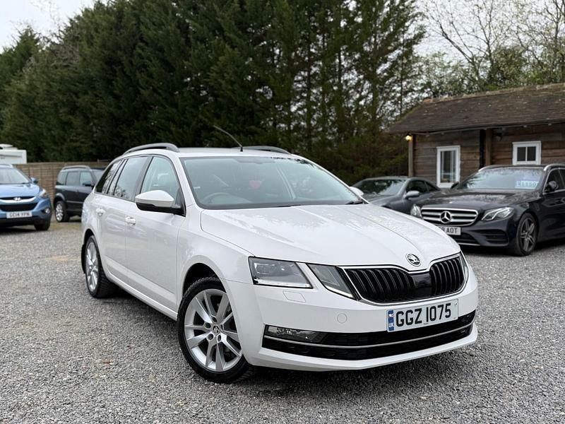 Used Skoda Octavia SE L 150 HP (110 kW) 2017 White Estate