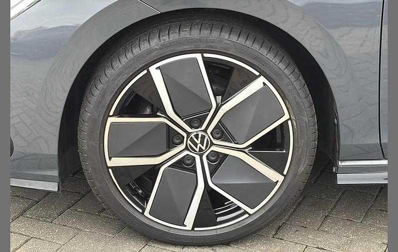 Used VW Golf VIII R-line 150 HP (110 kW) 2025 Grey Hatchback