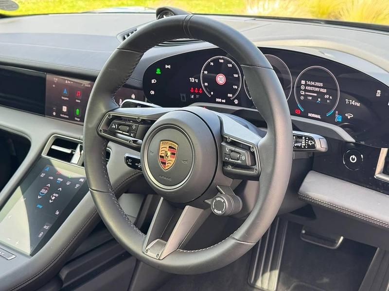 Used Porsche Taycan 300 kW (408 HP) 2025 Black Sedan