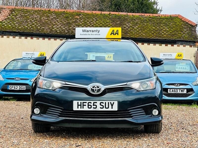 Used Toyota Auris Business Edition 112 HP (82 kW) 2015 Grey Hatchback